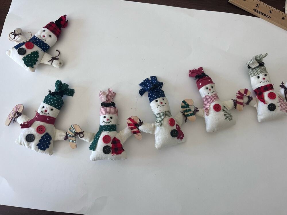Christmas Garland Snowmen Vintage Handmade Patchwork Kitschy Need Minor Repair